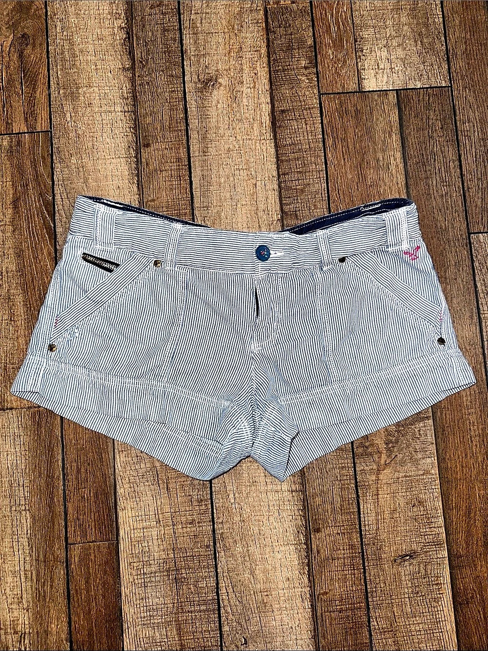 American Eagle Outfitters Striped Cotton Shorts in Blue & White